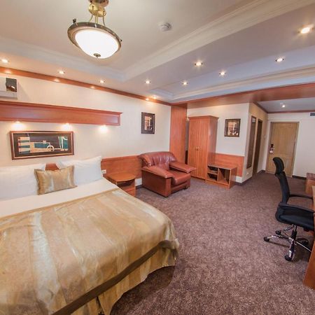 Hotel Uyut Almaty Eksteriør bilde