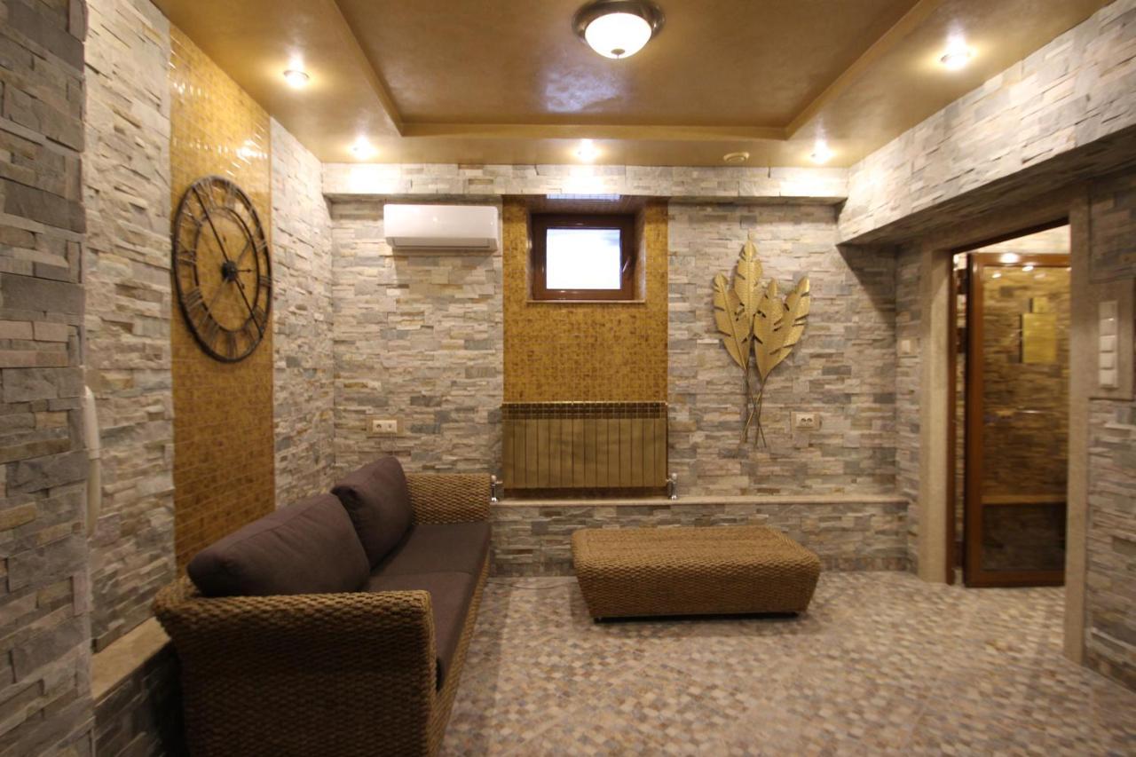 Hotel Uyut Almaty Eksteriør bilde