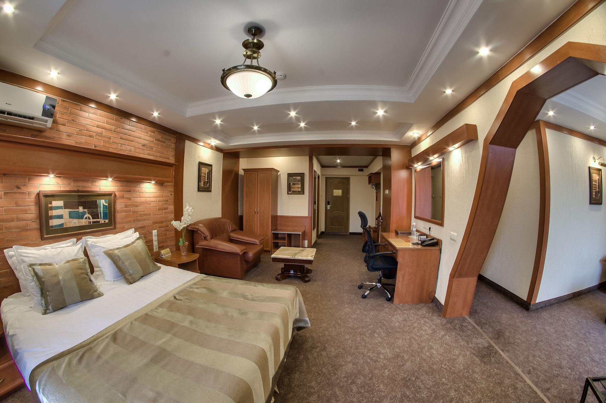Hotel Uyut Almaty Eksteriør bilde