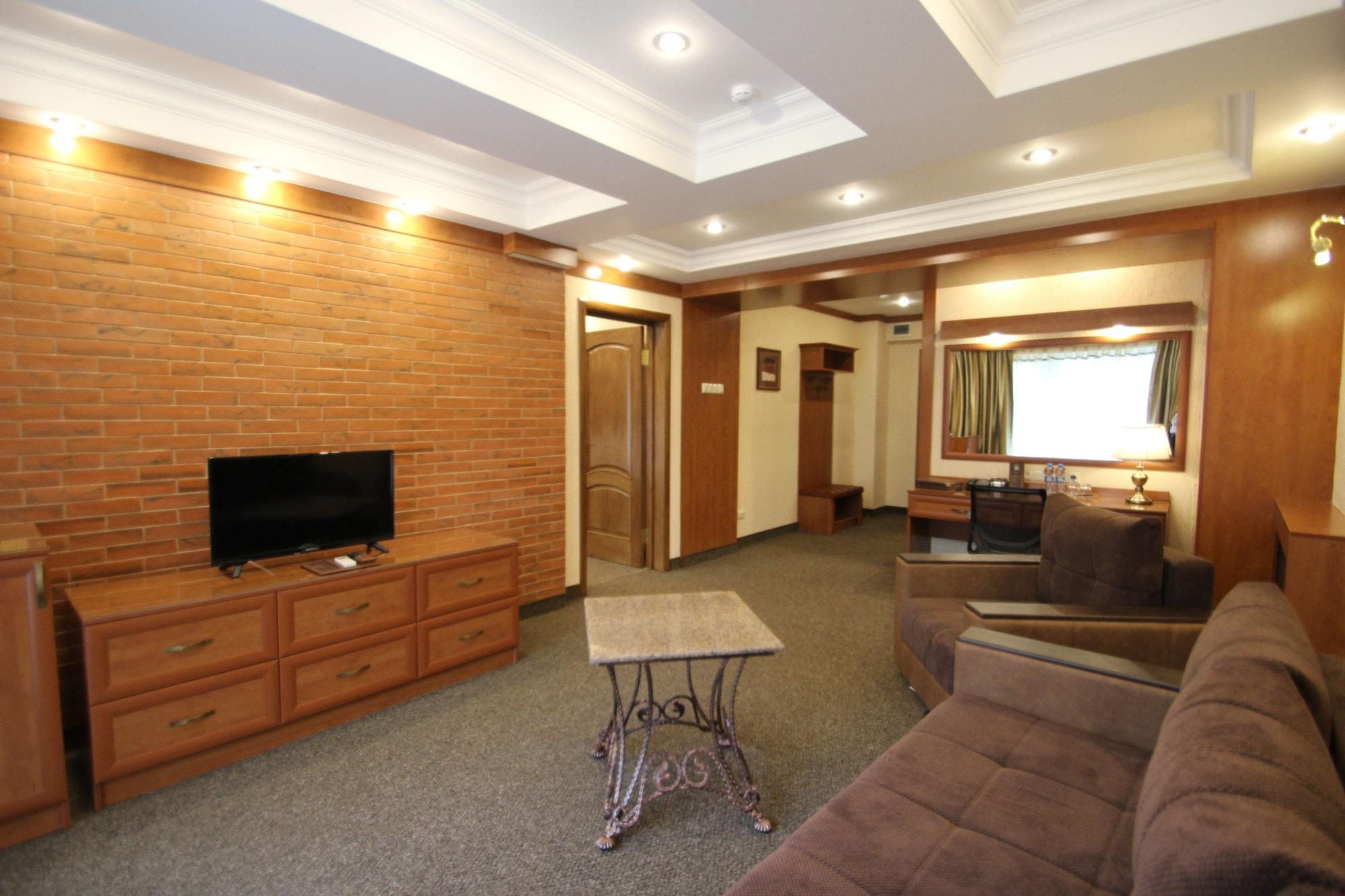 Hotel Uyut Almaty Eksteriør bilde