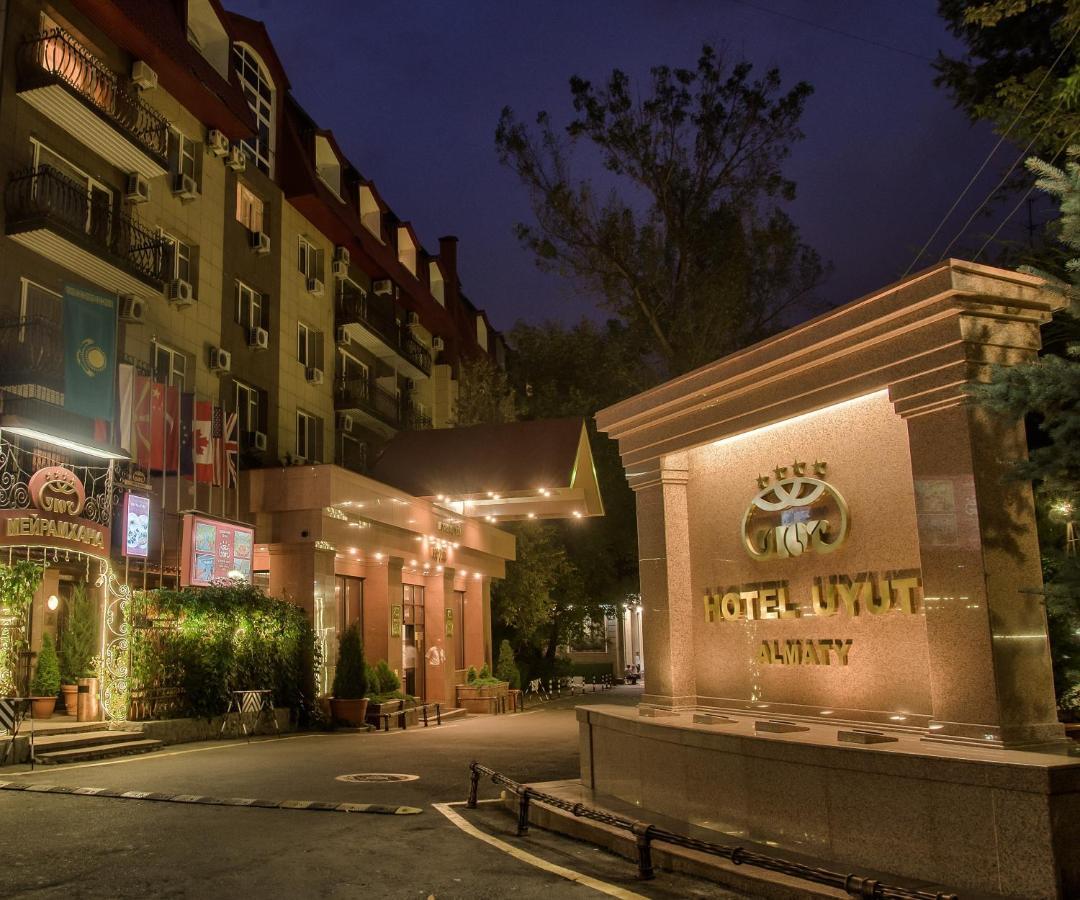Hotel Uyut Almaty Eksteriør bilde