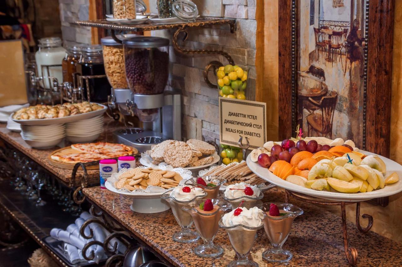 Hotel Uyut Almaty Eksteriør bilde