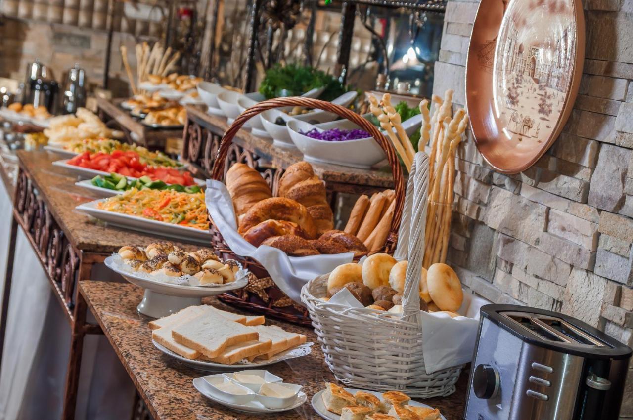 Hotel Uyut Almaty Eksteriør bilde